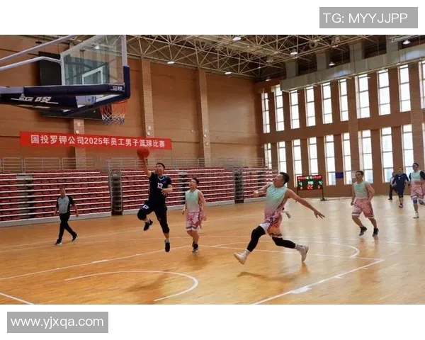 西安篮球队在冠军赛中的耐力之战展现出顽强拼搏精神与团队协作能力